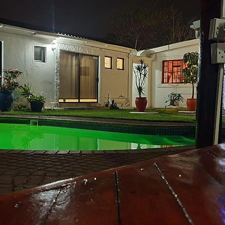 Berry Bliss Guest House Gaborone Extérieur photo
