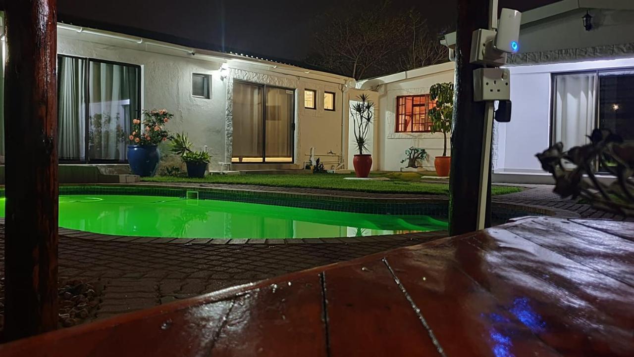 Berry Bliss Guest House Gaborone Extérieur photo