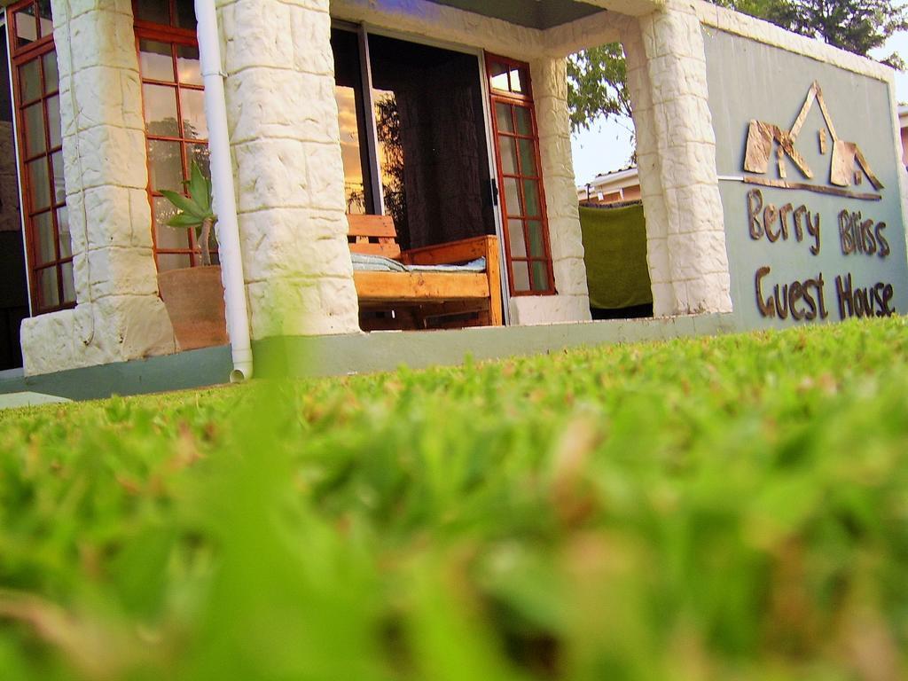 Berry Bliss Guest House Gaborone Extérieur photo