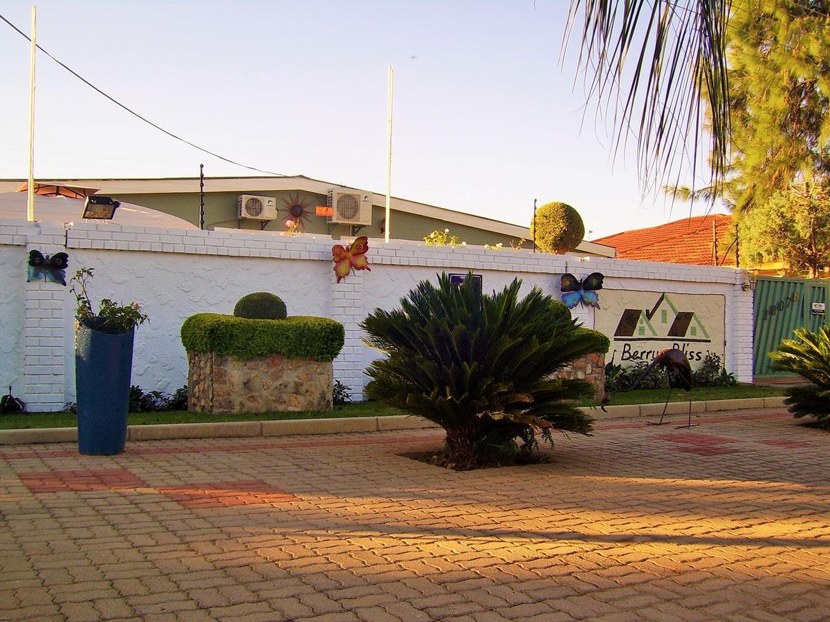 Berry Bliss Guest House Gaborone Extérieur photo