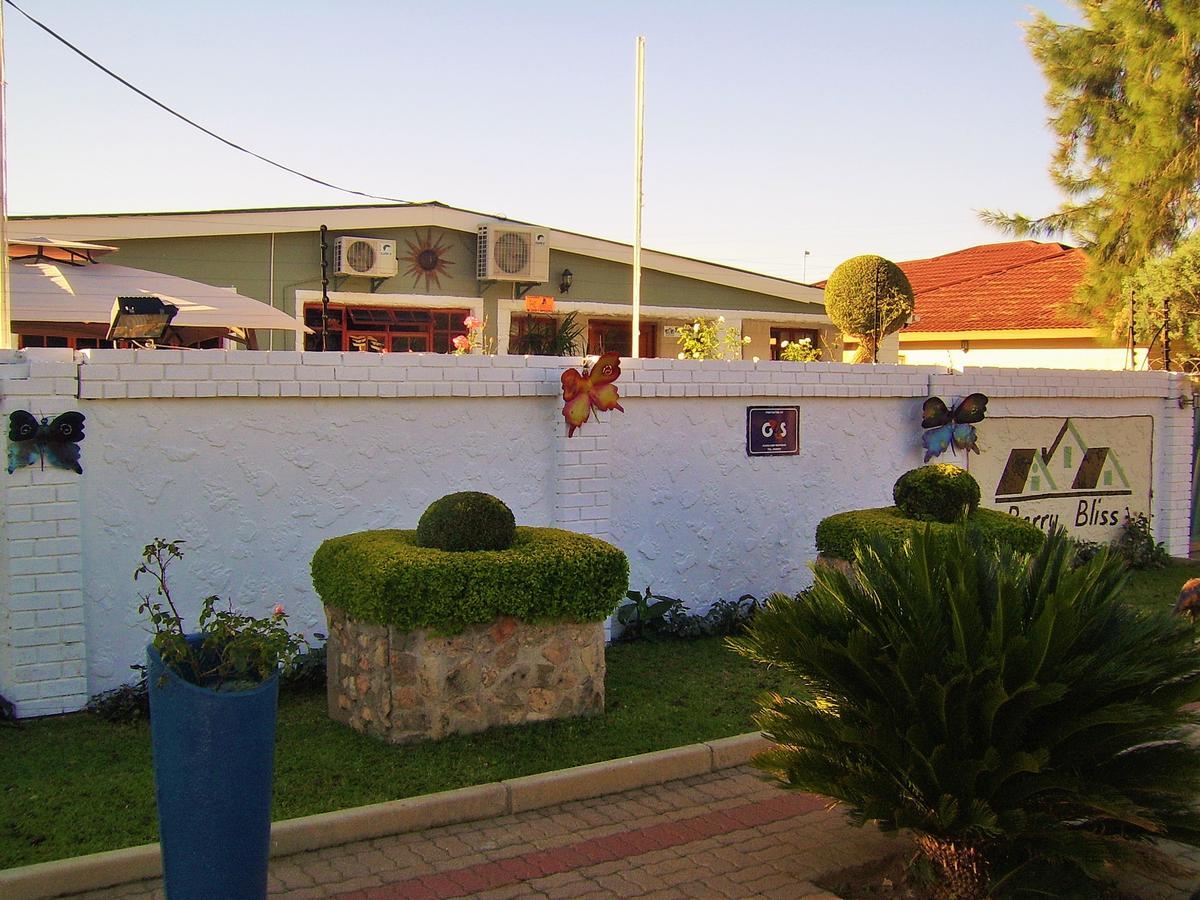 Berry Bliss Guest House Gaborone Extérieur photo