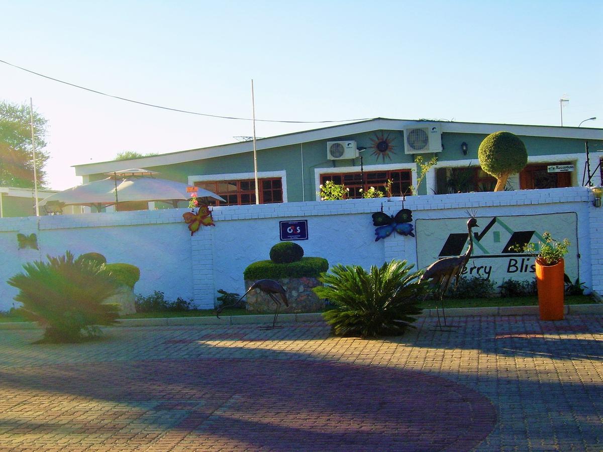 Berry Bliss Guest House Gaborone Extérieur photo