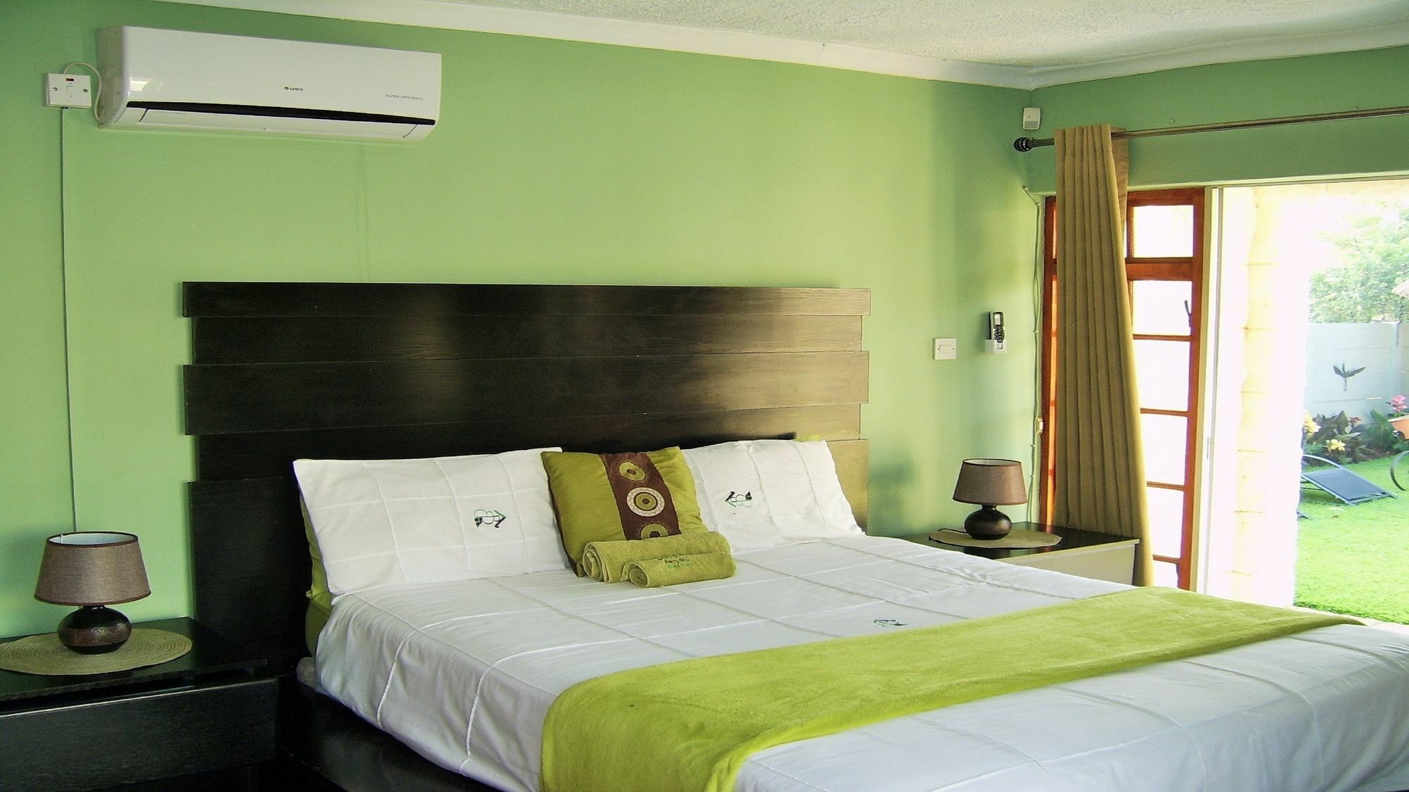 Berry Bliss Guest House Gaborone Extérieur photo