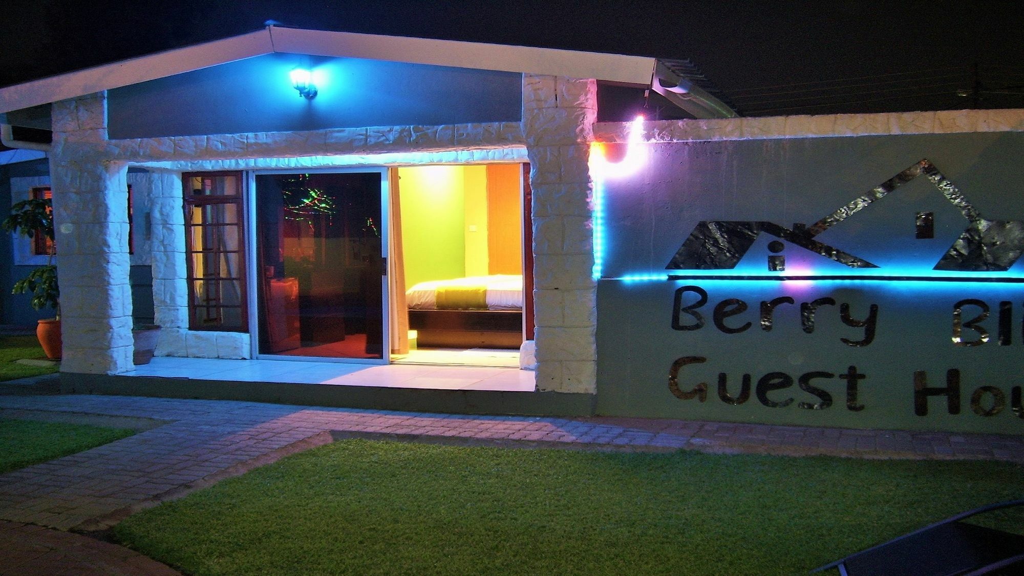 Berry Bliss Guest House Gaborone Extérieur photo