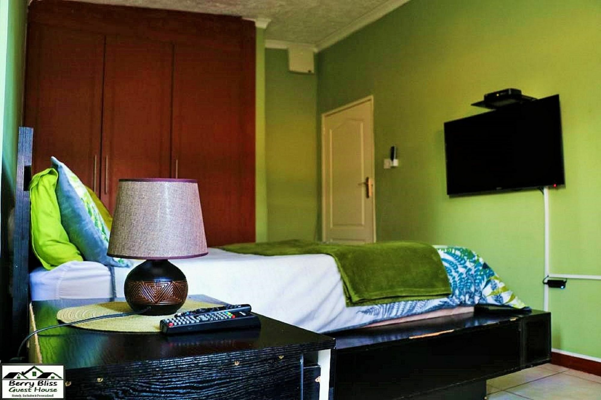 Berry Bliss Guest House Gaborone Extérieur photo