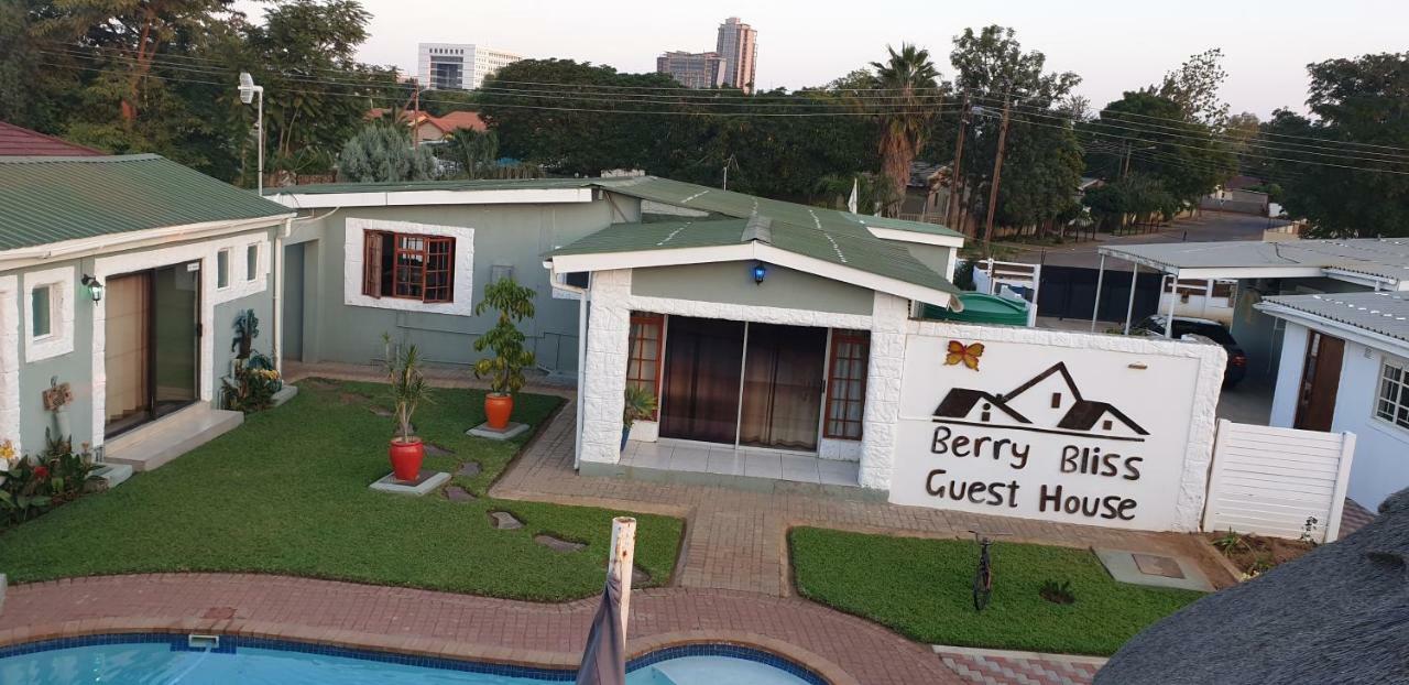 Berry Bliss Guest House Gaborone Extérieur photo